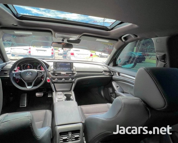 Honda Accord 1,5L 2018-12