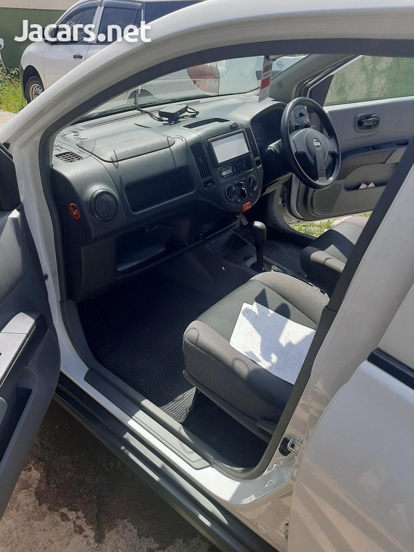 Nissan AD Wagon 1,5L 2016-4