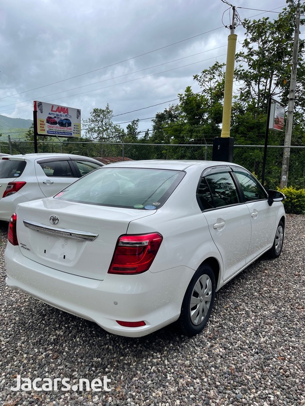 Toyota Axio 1,5L 2017-4