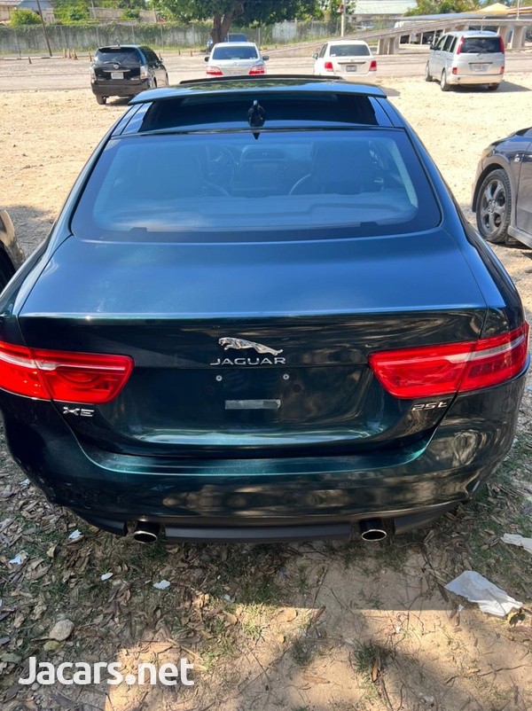 Jaguar XE 2,4L 2017-3