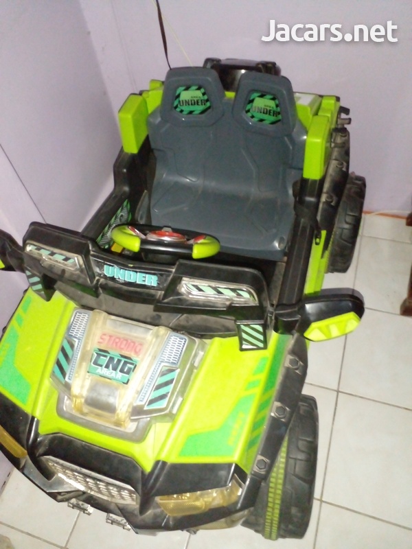 Toy truck-1