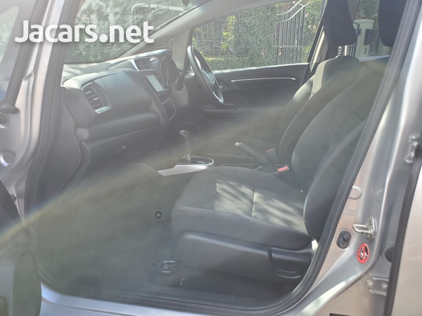 Honda Fit 1,3L 2016-13