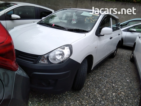 Nissan AD Wagon 1,6L 2016-3