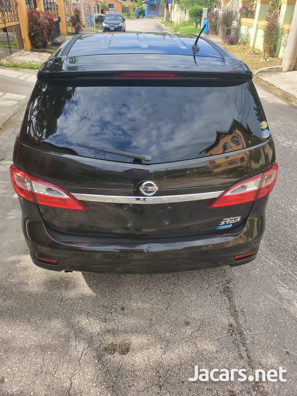 Nissan LaFesta 2,0L 2011-4