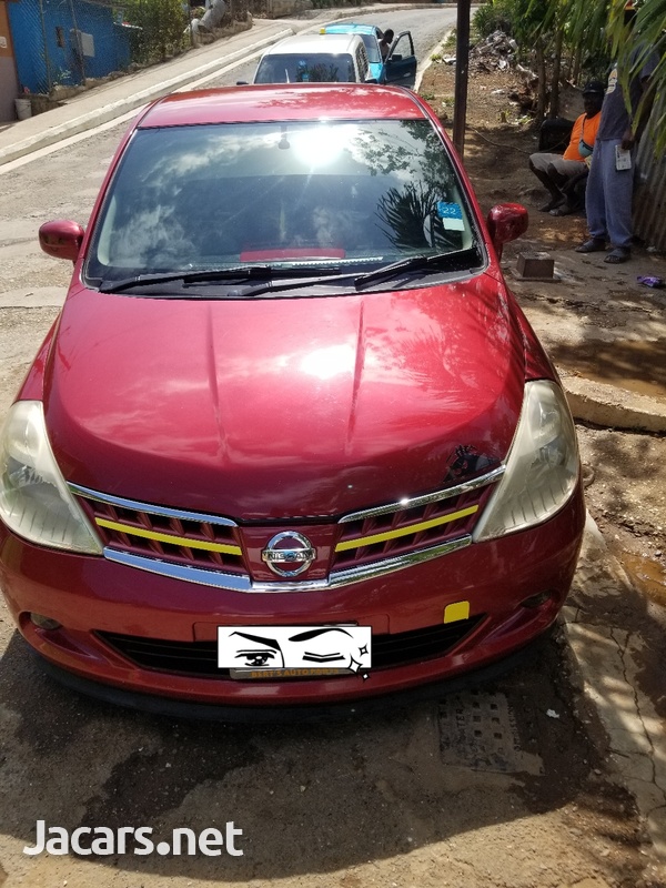 Nissan Tiida 1,6L 2011-5