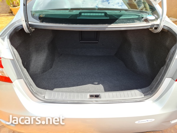Nissan Sylphy 1,8L 2017-12
