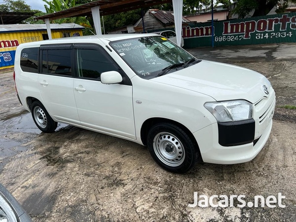 Toyota Probox 1,5L 2017-1