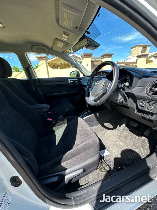 Toyota Axio 1,5L 2015-13