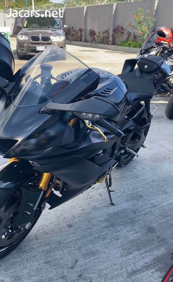 2017 YAMAHA R6-4