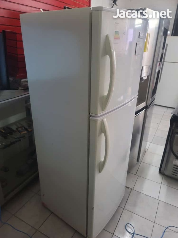 Fridigdaire Frost free-4
