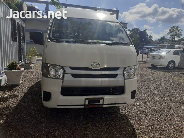 Toyota Hiace 2,0L 2014-1