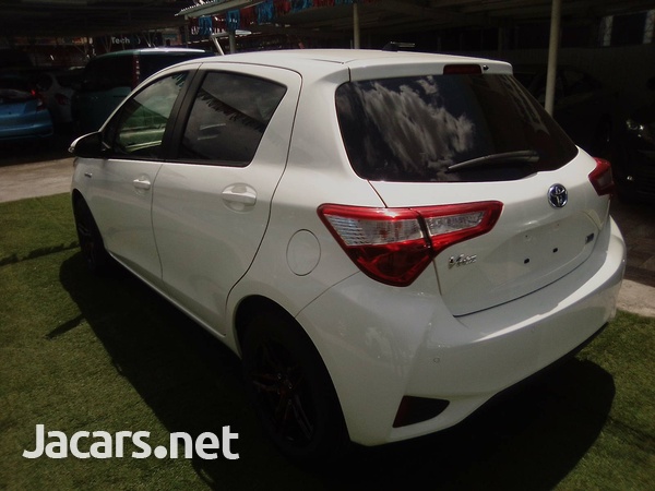 Toyota Vitz 1,3L 2019-3