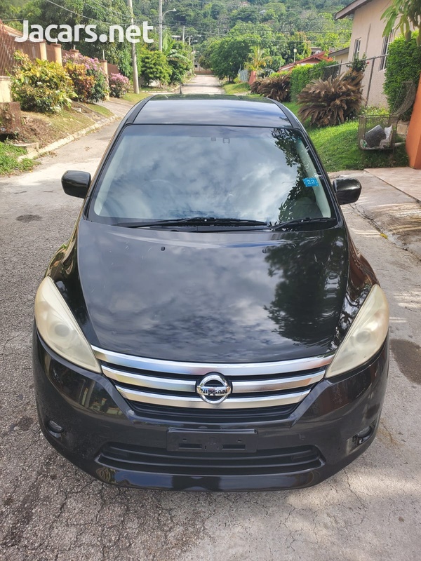 Nissan LaFesta 2,0L 2011-2