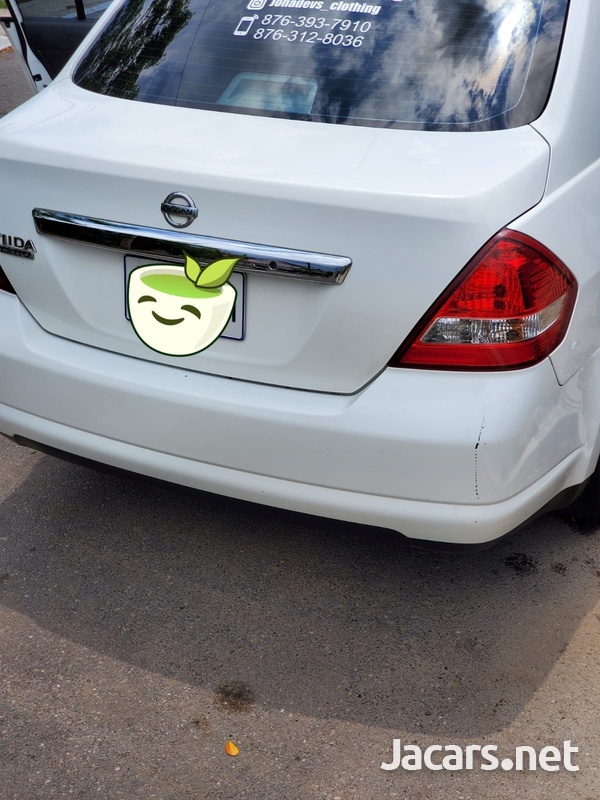 Nissan Tiida 1,5L 2012-1