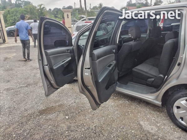 Toyota Wish 1,8L 2007-7
