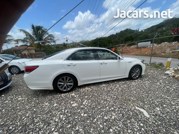 Toyota Crown 2,5L 2017-2