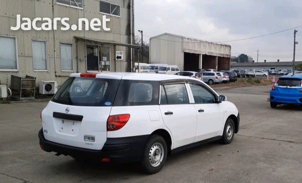 Nissan AD Wagon 1,5L 2017-3