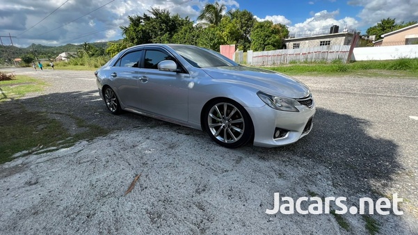 Toyota Mark X 2,5L 2014-3