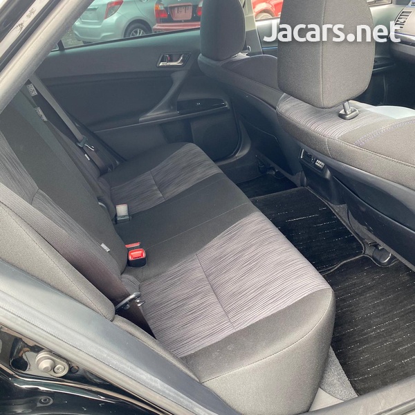 Toyota Mark X 2,5L 2016-4