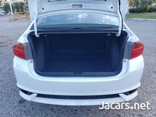 Honda Grace 1,5L 2017-11