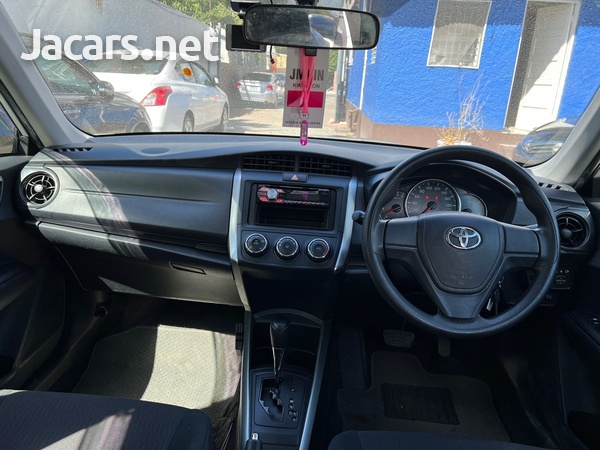 Toyota Fielder 1,5L 2017-8