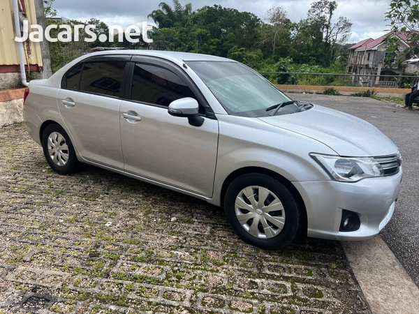 Toyota Axio 1,5L 2013-3