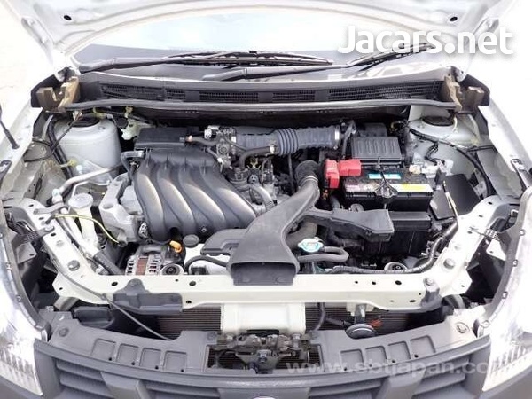 Nissan AD Wagon 1,5L 2017-7