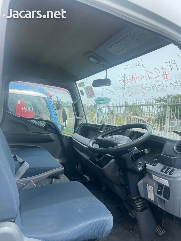 2013 Mitsubishi Canter-3