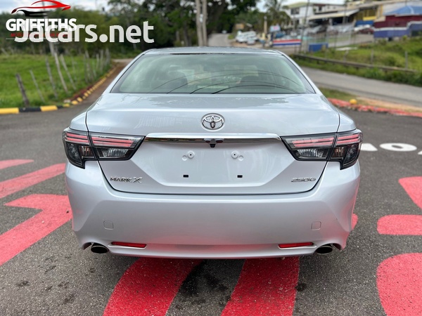 Toyota Mark X 2,5L 2017-6