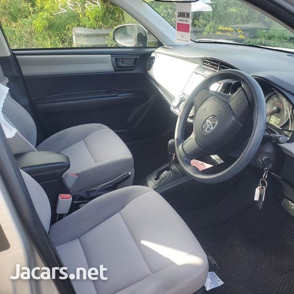 Toyota Axio 1,5L 2013-10