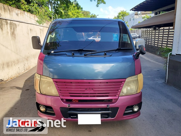 Nissan Caravan 2,0L 2006-2