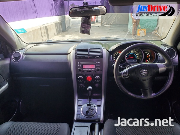 Suzuki Grand Vitara 2,0L 2012-9