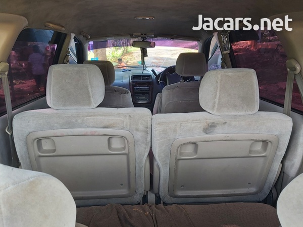 Toyota Ipsum 2,0L 2001-6
