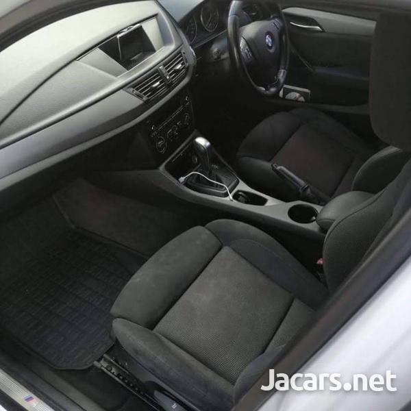 BMW X1 1,8L 2012-6