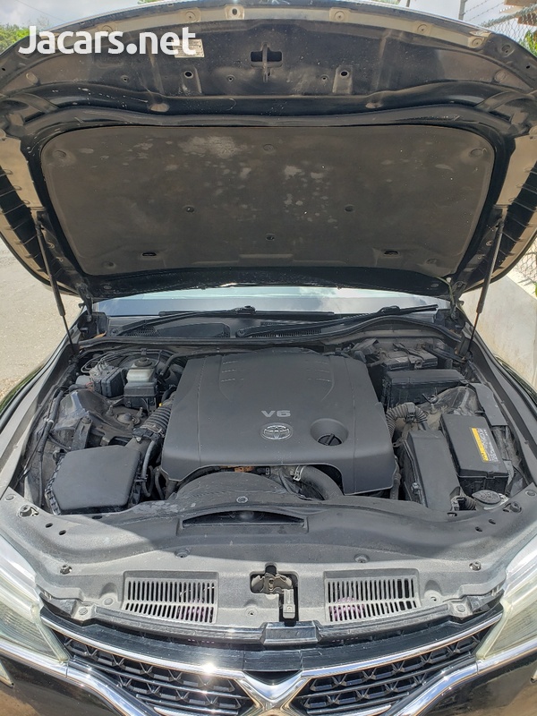 Toyota Mark X 2,4L 2012-7