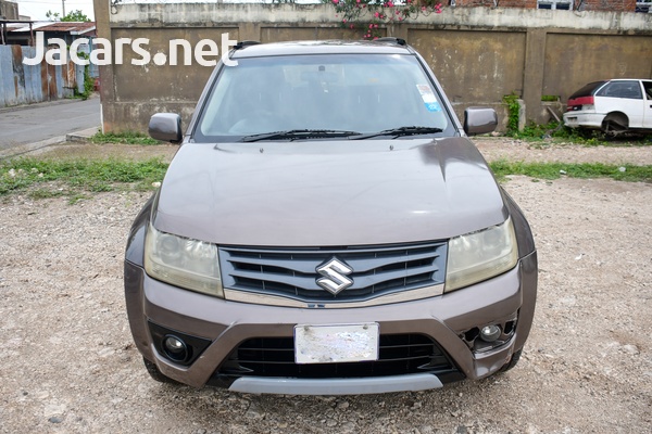 Suzuki Grand Vitara 2,0L 2013-3