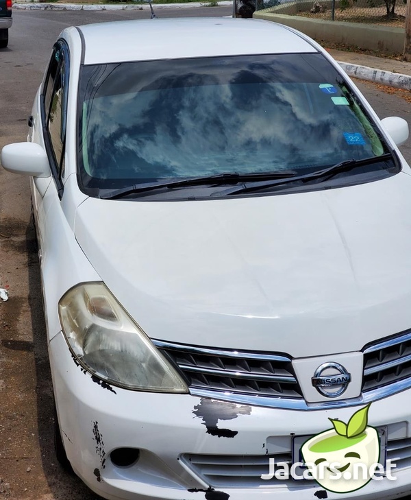 Nissan Tiida 1,5L 2012-6