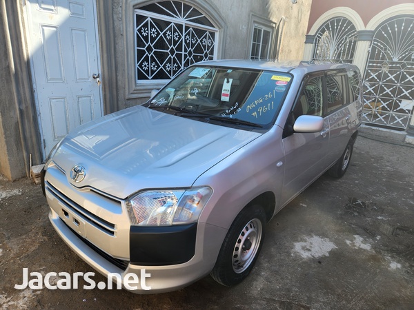 Toyota Probox 1,5L 2016-8