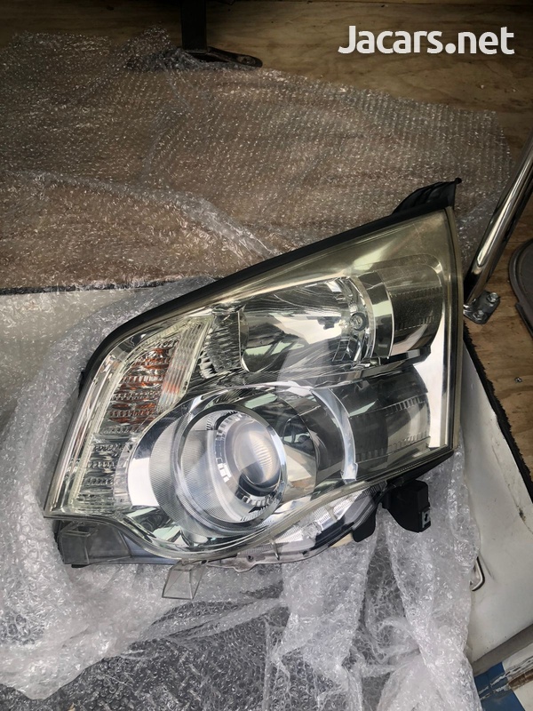 Genuine Toyota Voxy and Noah parts-2