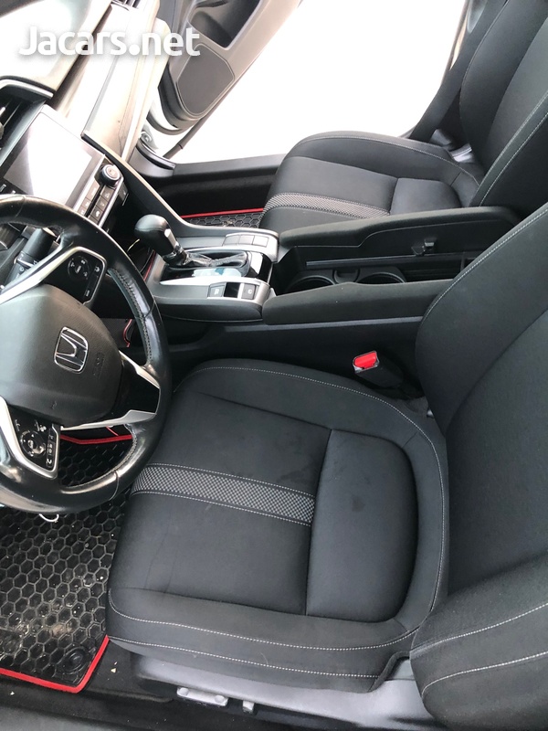 Honda Civic 1,5L 2019-6