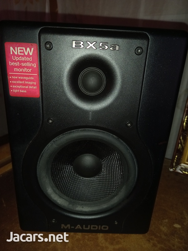 B x 5 a M - Audio studio-1