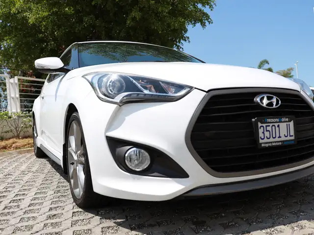 Hyundai Veloster