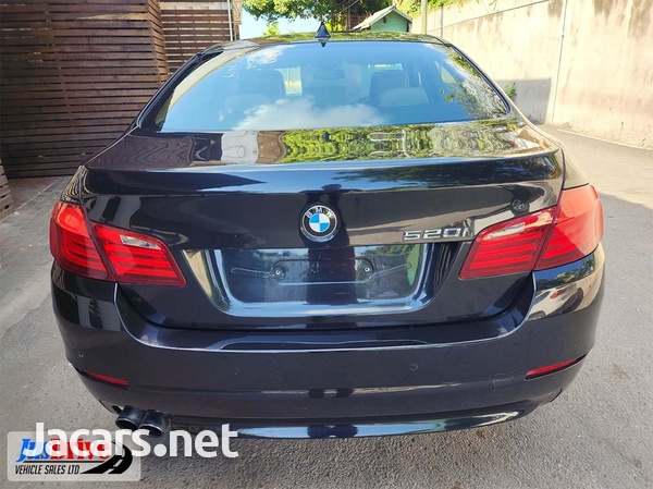 BMW 5-Series 2,0L 2013-5