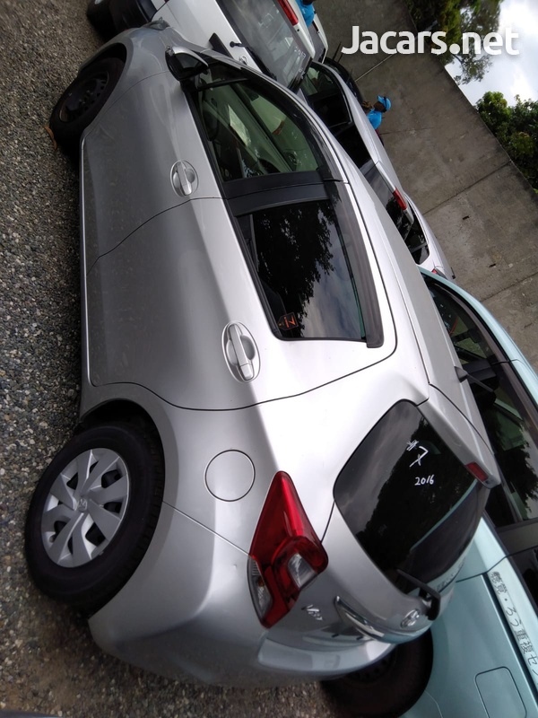 Toyota Vitz 1,3L 2016-5