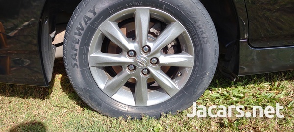 Toyota Wish 1,8L 2012-12