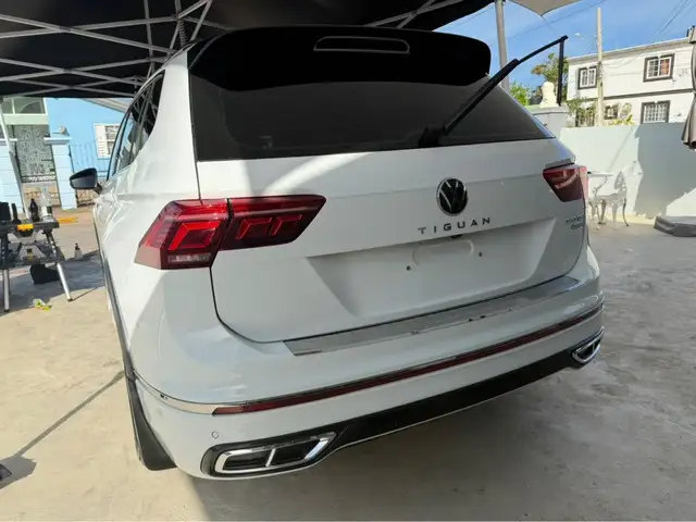 Volkswagen Tiguan 2,0L 2023, Saint Catherine - 3