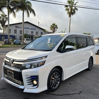 Toyota Voxy 2,0L 2015 Toyota Voxy 2,0L 2015