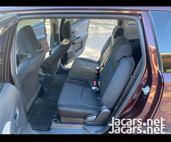 Toyota Wish 1,8L 2012-2