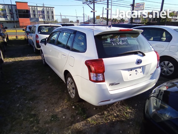 Toyota Fielder 1,5L 2016-3