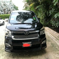 Toyota Voxy 2,0L 2013 Toyota Voxy 2,0L 2013